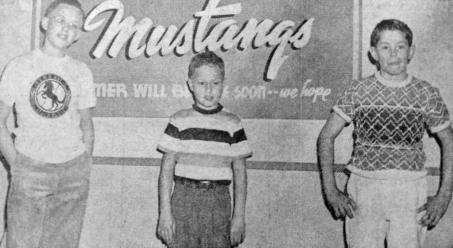 Billings Mustangs batboys, 1950
